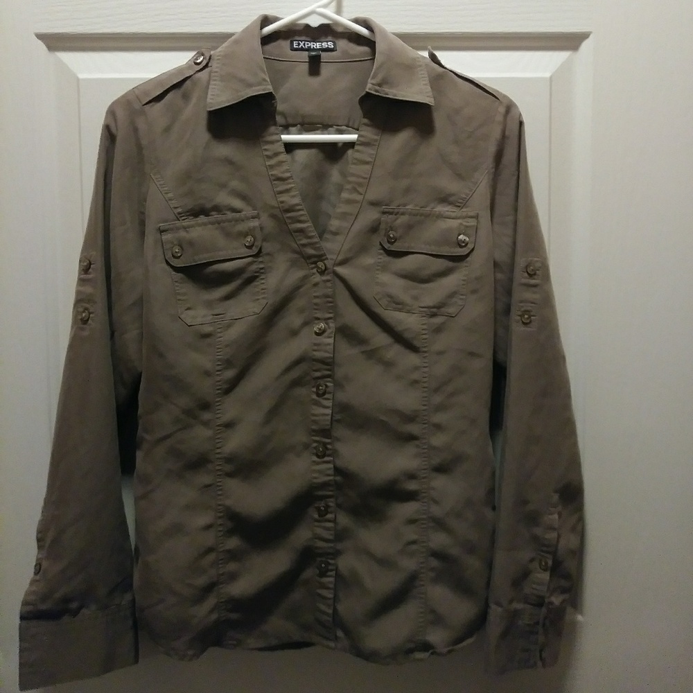 🔥 Button Up Express top - Picture 3 of 8